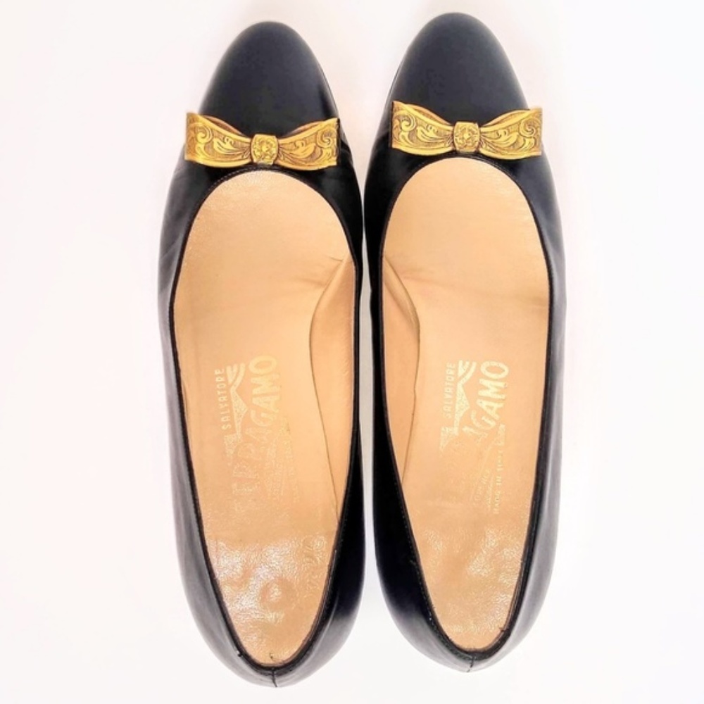 Salvatore Ferragamo Rare Matita Black Bow Heel 7 B